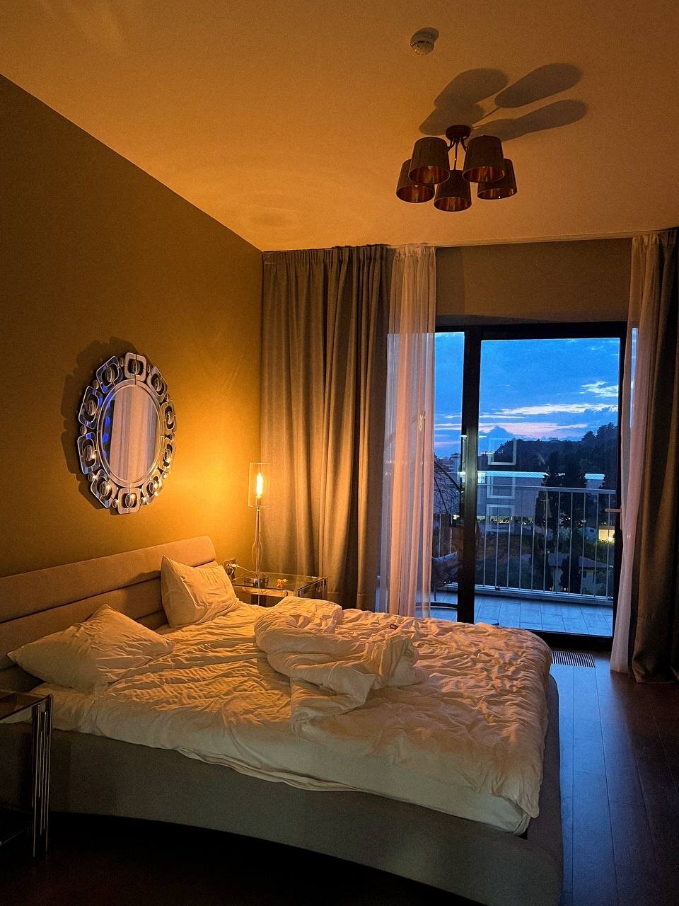 Фото Ansi в ЖК актер Гэлакси