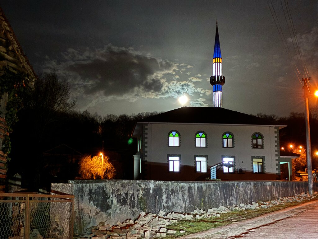 Mosque Cave Neighborhood Mosque, Sogutlu, photo