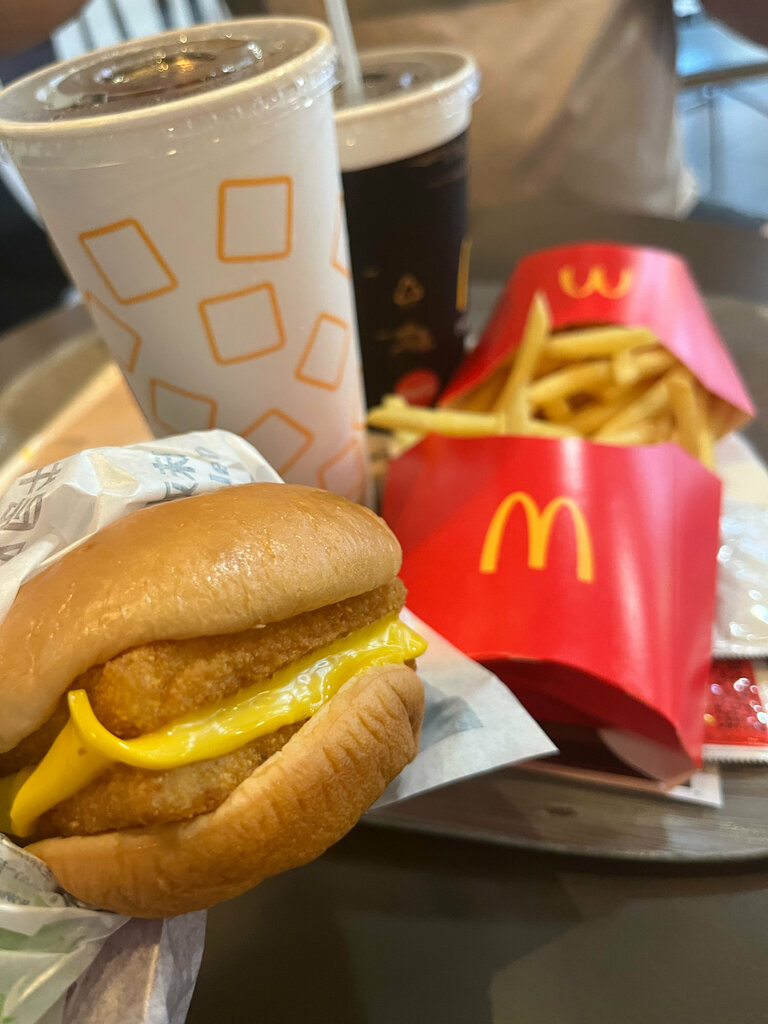 Fast food McDonald’s, Sanya, photo