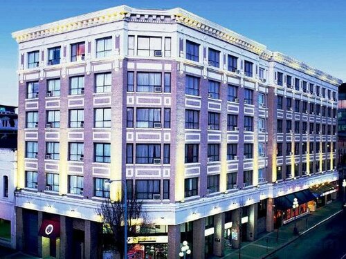 Внешний вид отеля Best Western Plus Carlton Plaza в Виктории, фото 1