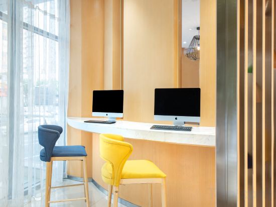 Фото Holiday Inn Express Shanghai Zhenping