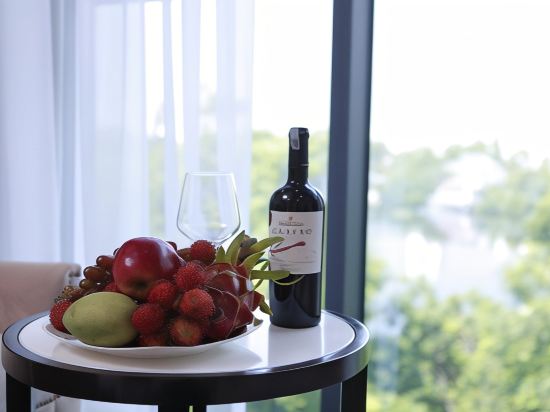 Фото Adonis Hotel