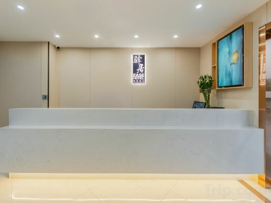 Фото Home Ease Hotel