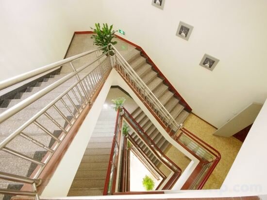 Hotel Merry Home Hotel, Leshan, photo