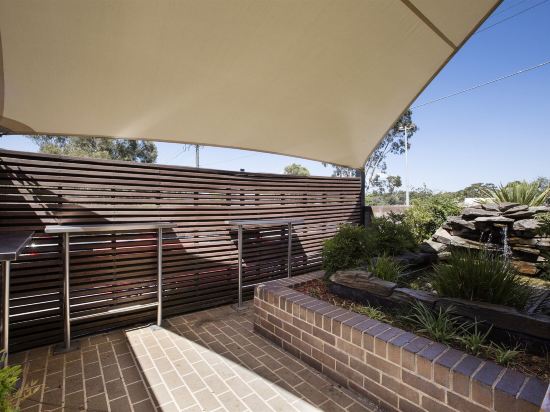 Фото Melton Hotel