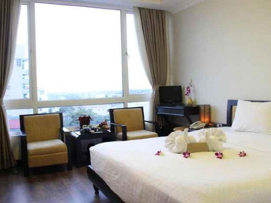 Фото Orchid Hotel