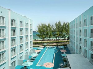 Гостиница Courtyard by Marriott Nassau Downtown/Junkanoo Beach