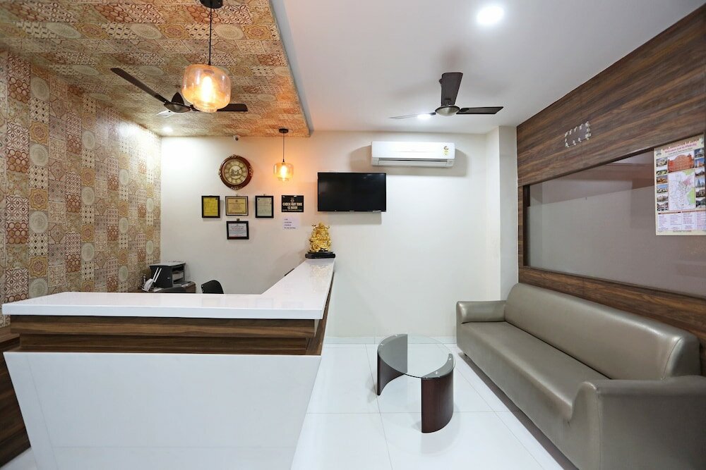 Фото Oyo 9304 Hotel Swastika