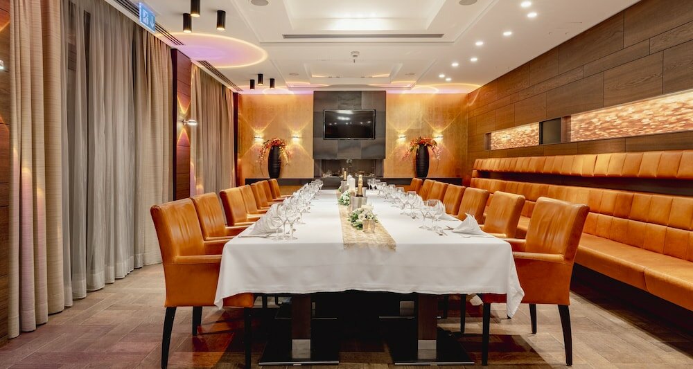 Фото Plaza Inn Köln Pulheim