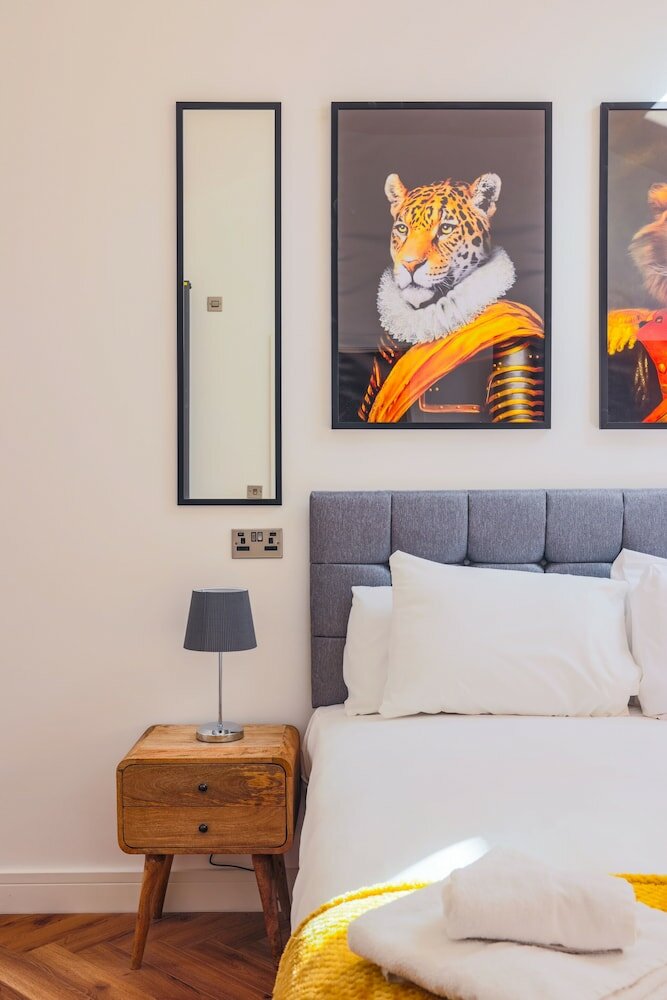 Фото The Coach Hotel