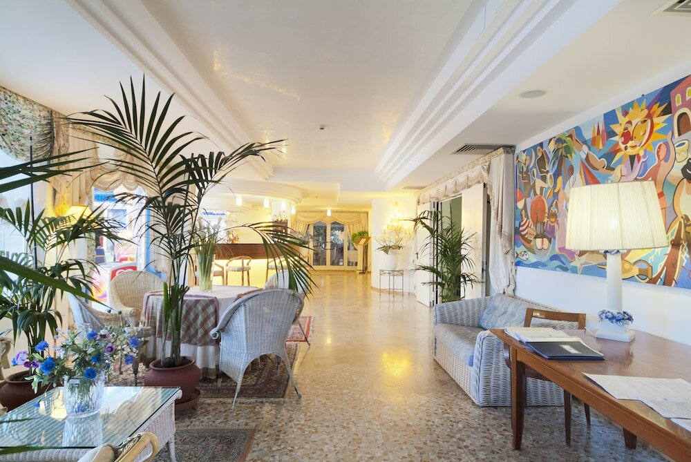 Фото Hotel Panoramic