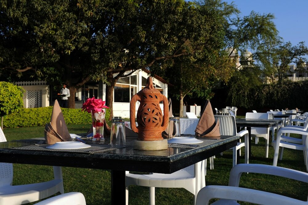 Фото Shree Vilas Orchid-By Lake Pichhola, Udaipur