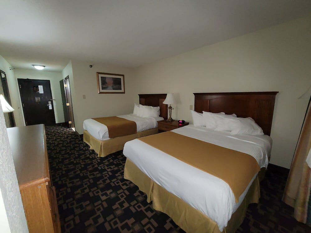 Фото Comfort Inn & Suites