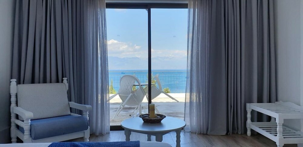 Фото Sunrise Village Beach