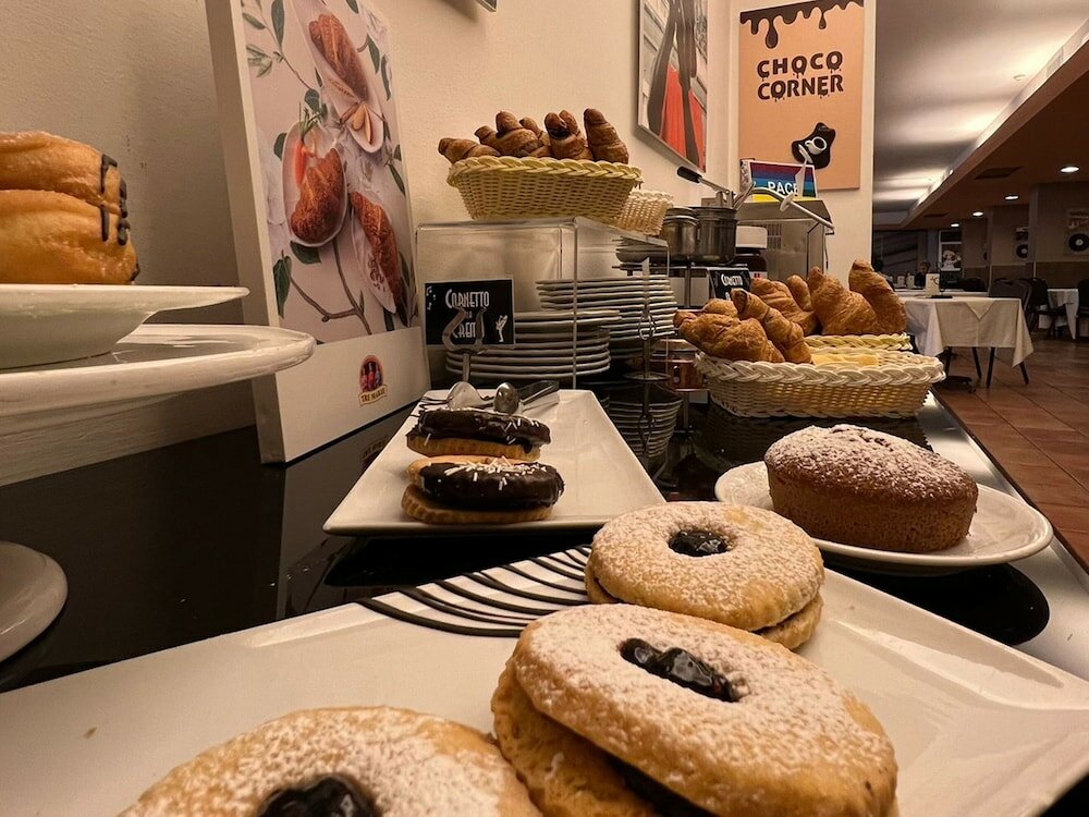 Фото Hotel Giò Wine e Jazz Area