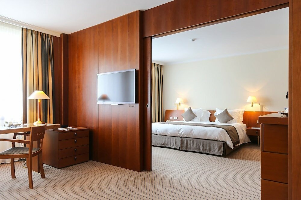 Фото Le Royal Hotels & Resorts