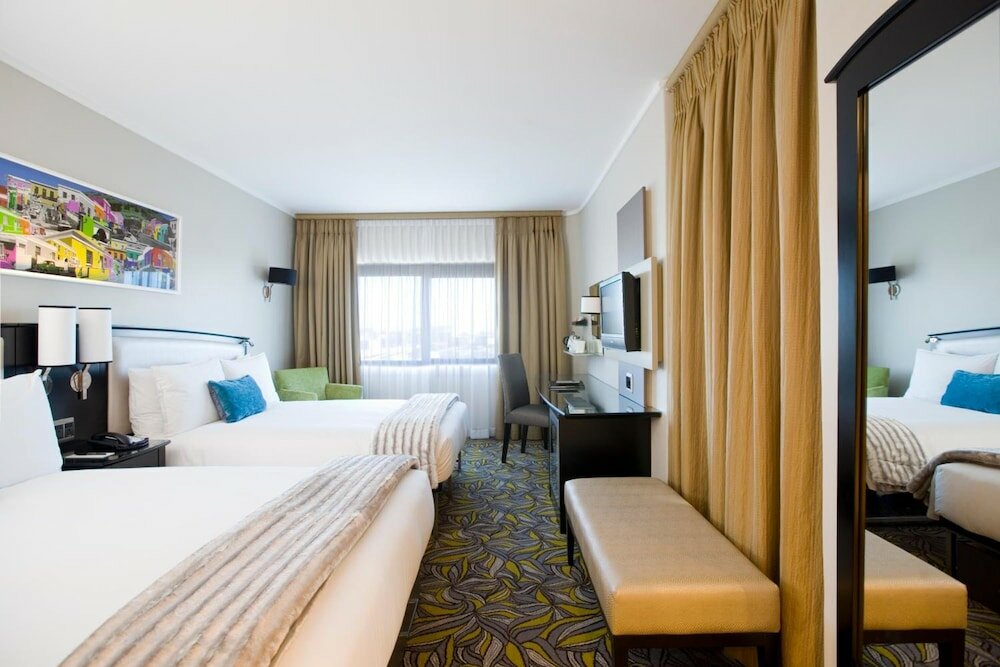 Фото Southern Sun Waterfront Cape Town