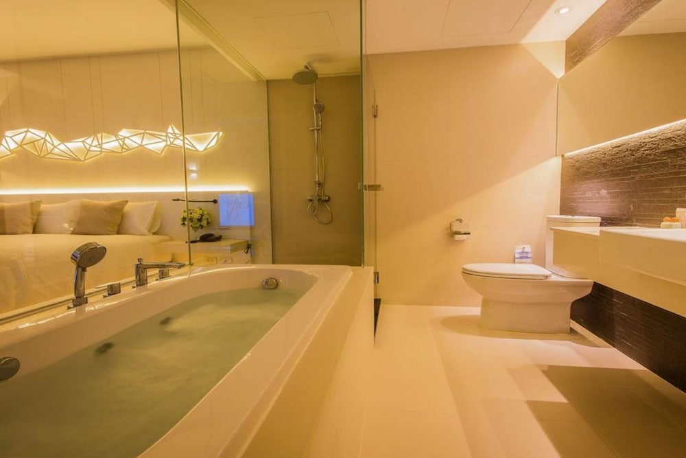 Фото Crystal Hotel Hat Yai