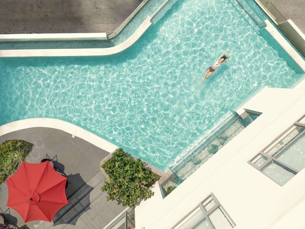 Фото Novotel Suites Manila at Acqua