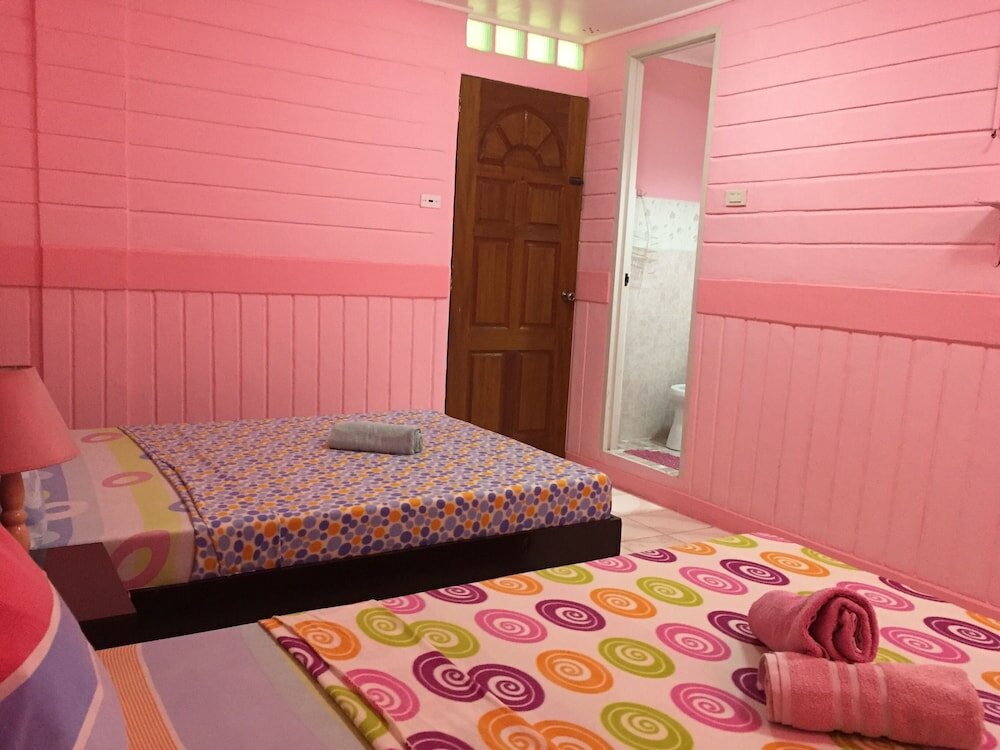 Фото Hayward Travel Inn