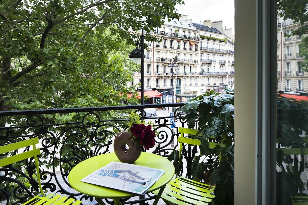 Фото Hotel Plaza Elysées