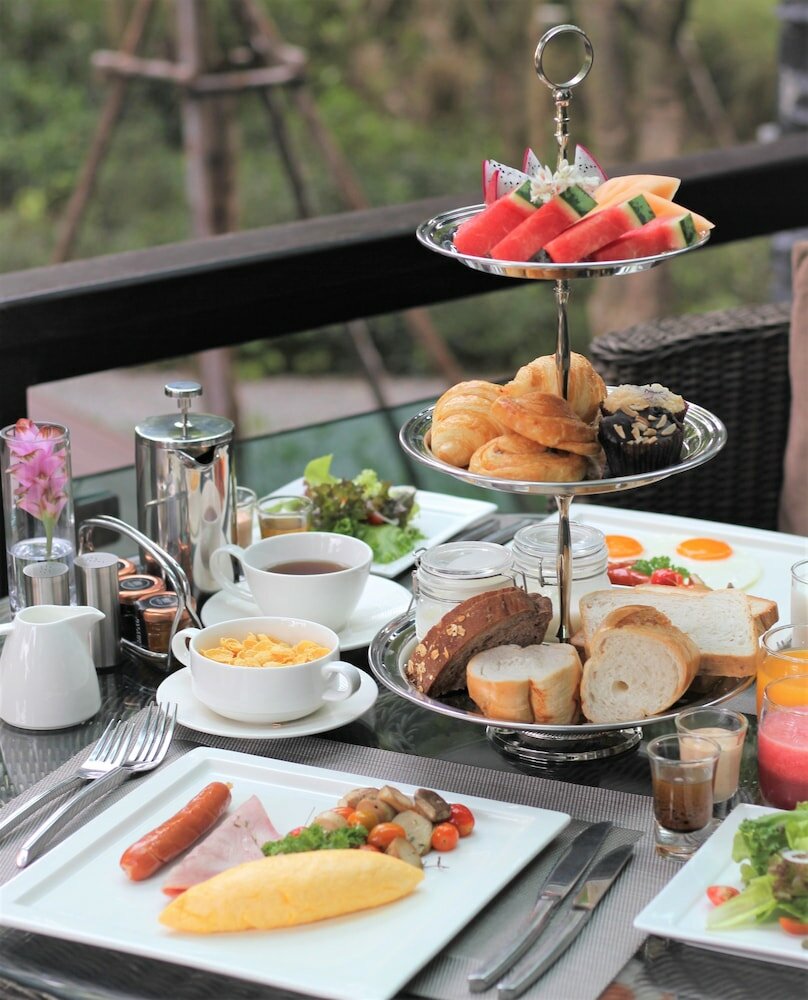 Фото Отель North Hill City Resort