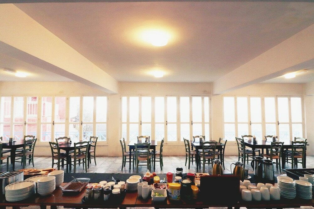 Фото Axiothea Hotel