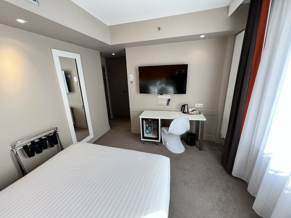 Фото Holiday Inn Paris - Auteuil, an Ihg Hotel