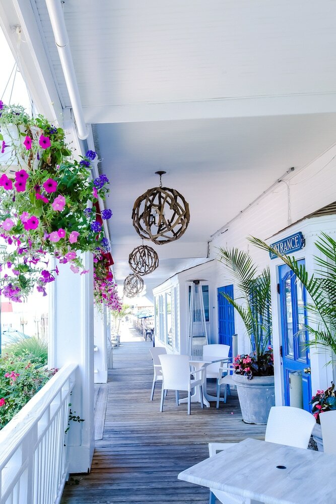 Фото Danfords Hotel and Marina