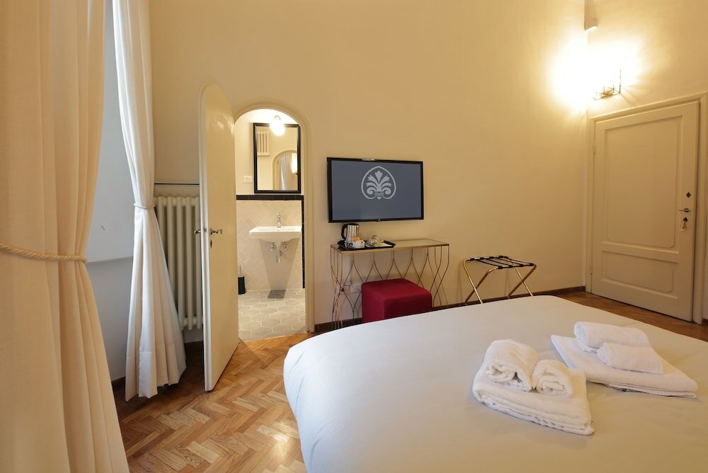 Фото Corsini Tintori Guest House