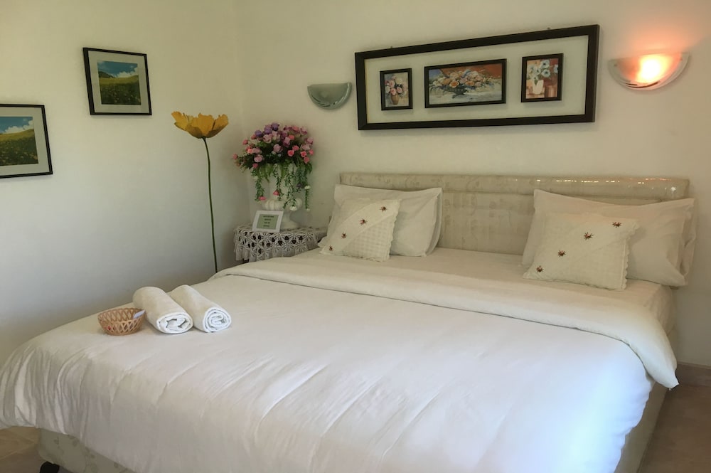 Фото White Elephant Resort