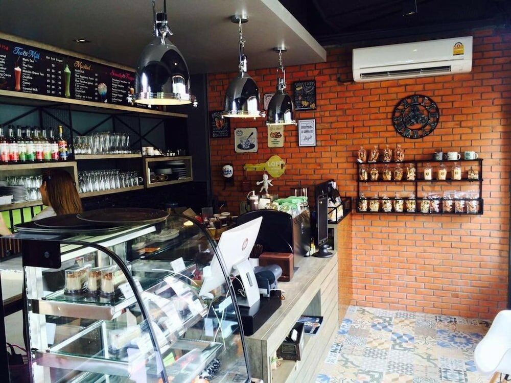 Фото Loftmania Boutique Hotel