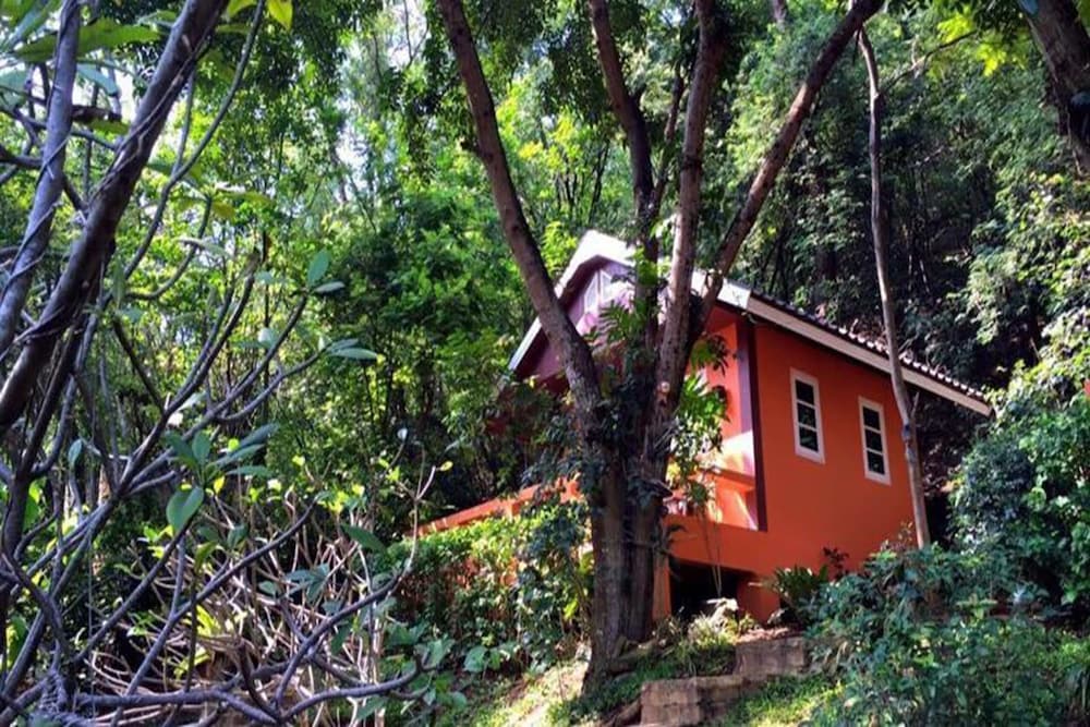 Фото Baan Suan Rojjana