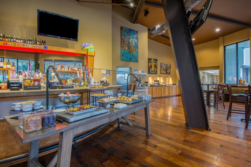 Фото Holiday Inn New Orleans West Bank Tower, an Ihg Hotel