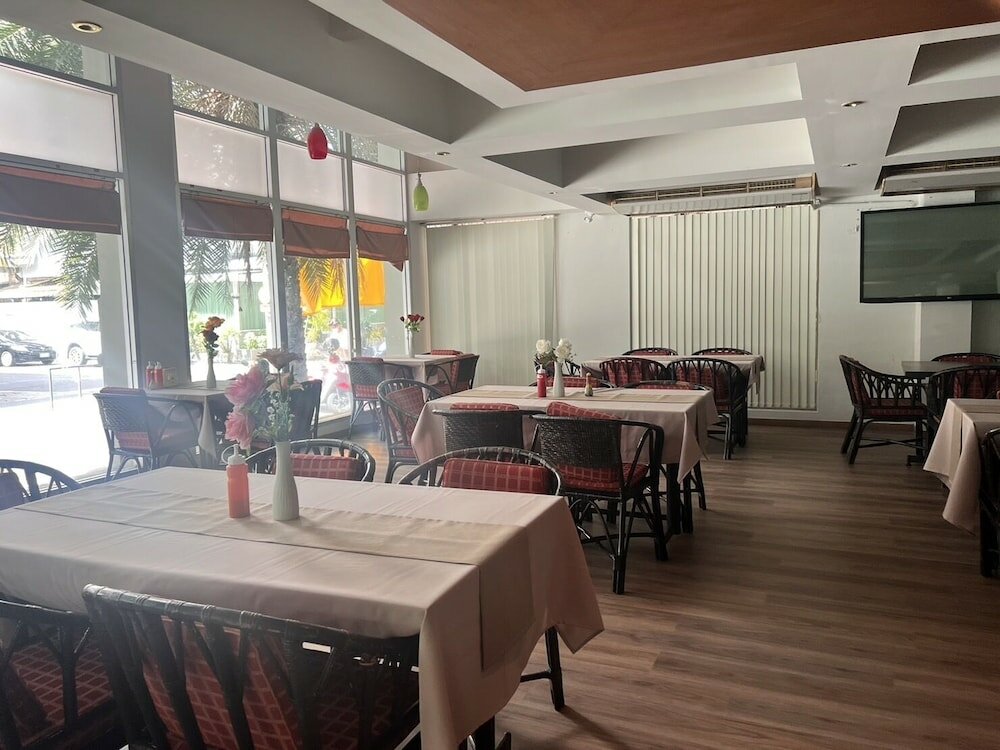 Фото Neo Hatyai Hotel