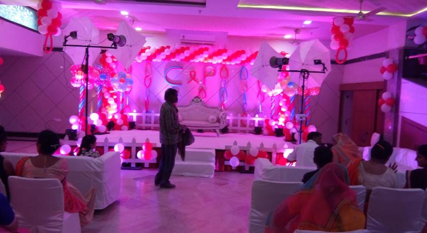 Фото Hotel Basera Brij Bhoomi