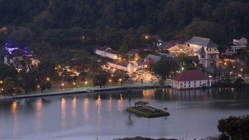Внешний вид отеля Sandriana Lake View в Канди, фото 2