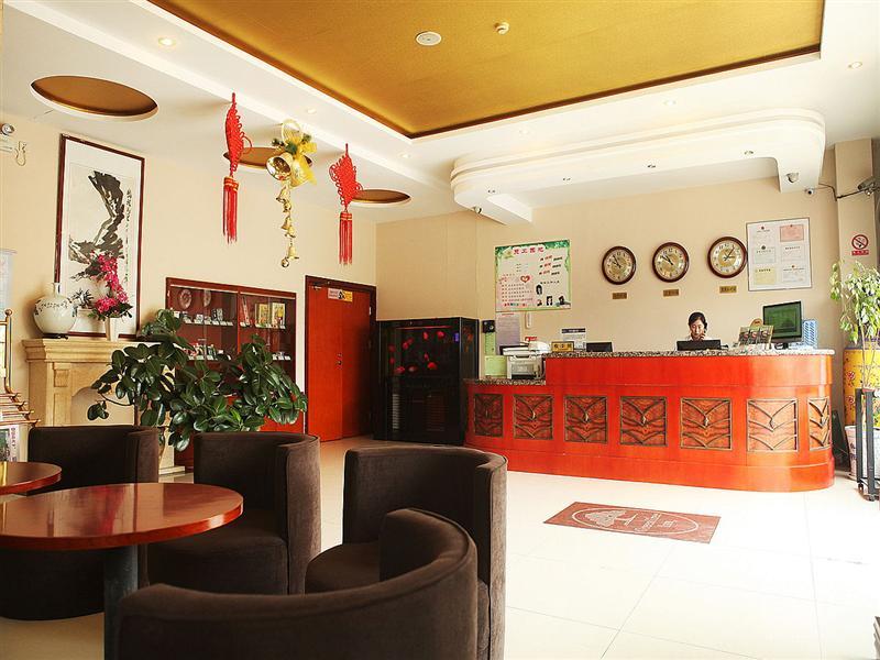 Фото GreenTree Inn JiNan Bus Terminal Station Express Hotel