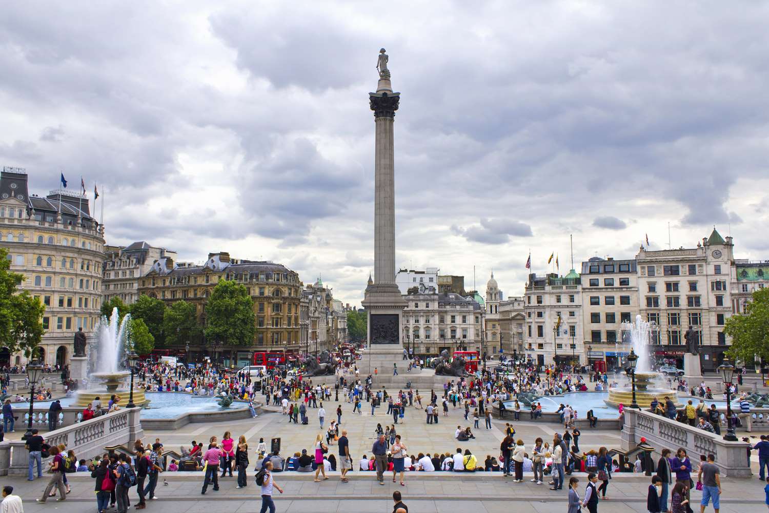 Фото The Mandeville Hotel