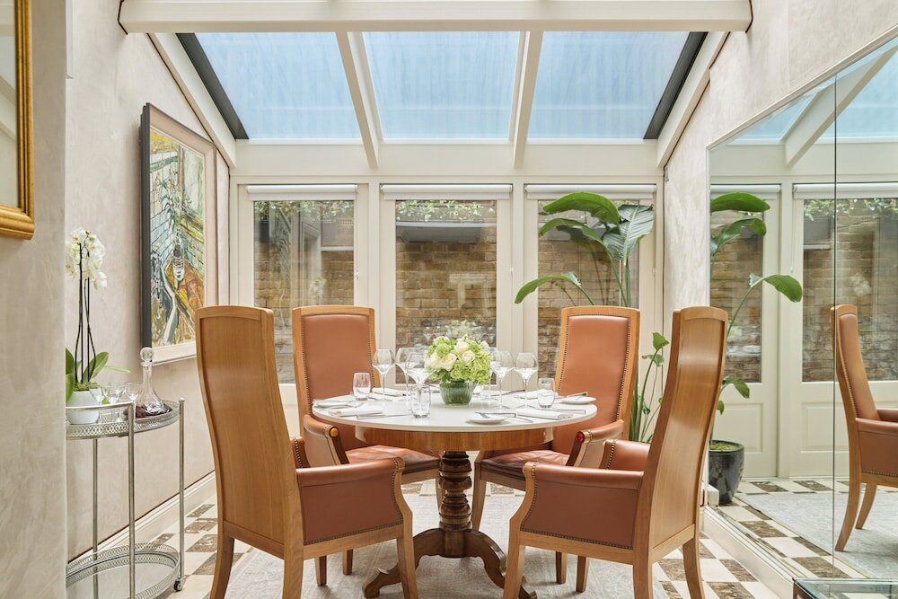 Фото The Montague On The Gardens by Red Carnation Hotel Collection