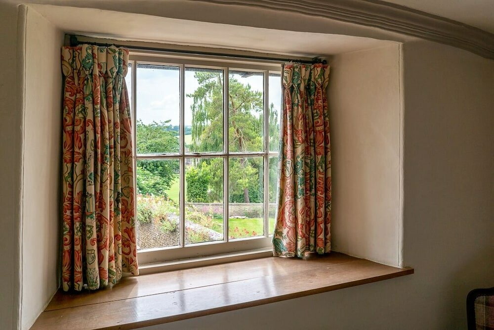 Фото The George Inn and The Plaine