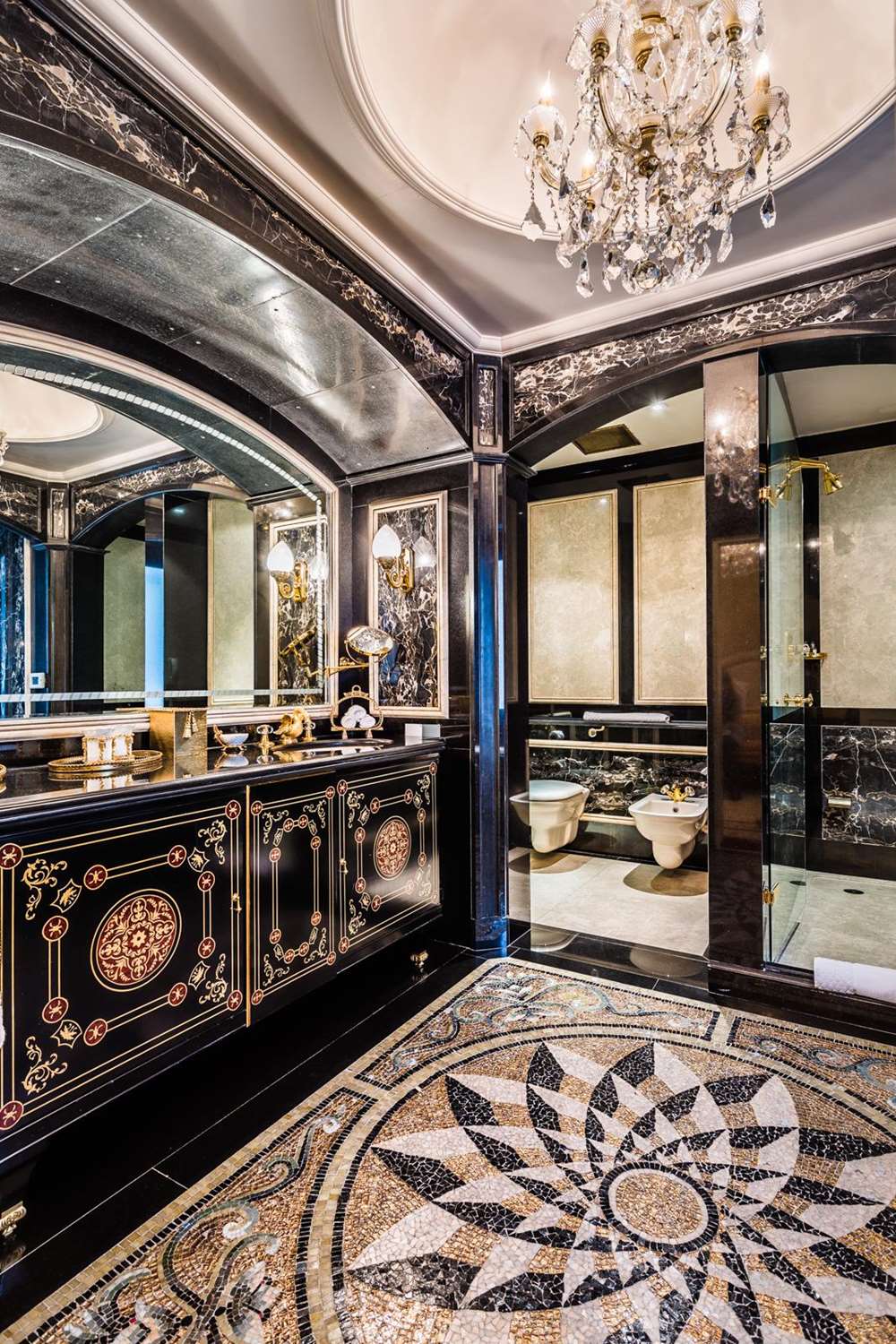 Фото The Bentley London