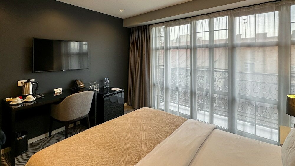 Фото Silver 39 Corner Hotel