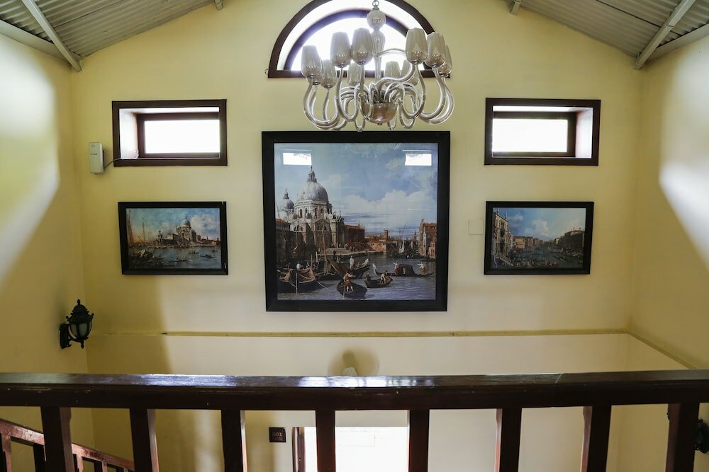 Фото The Colonial Manek Manor