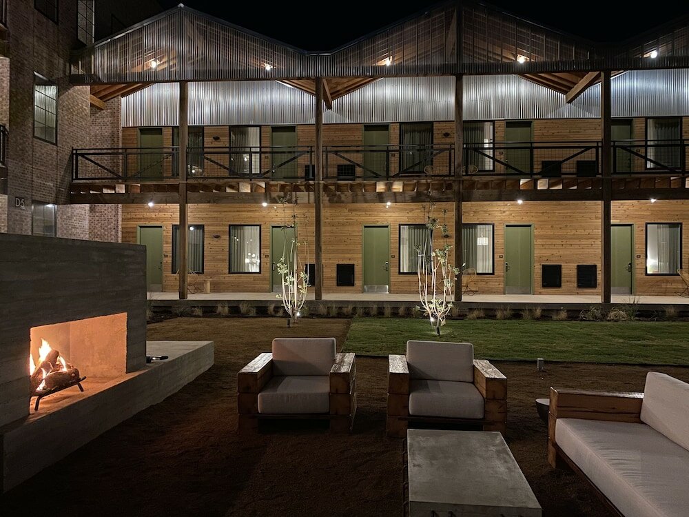 Фото Cotton Court Hotel