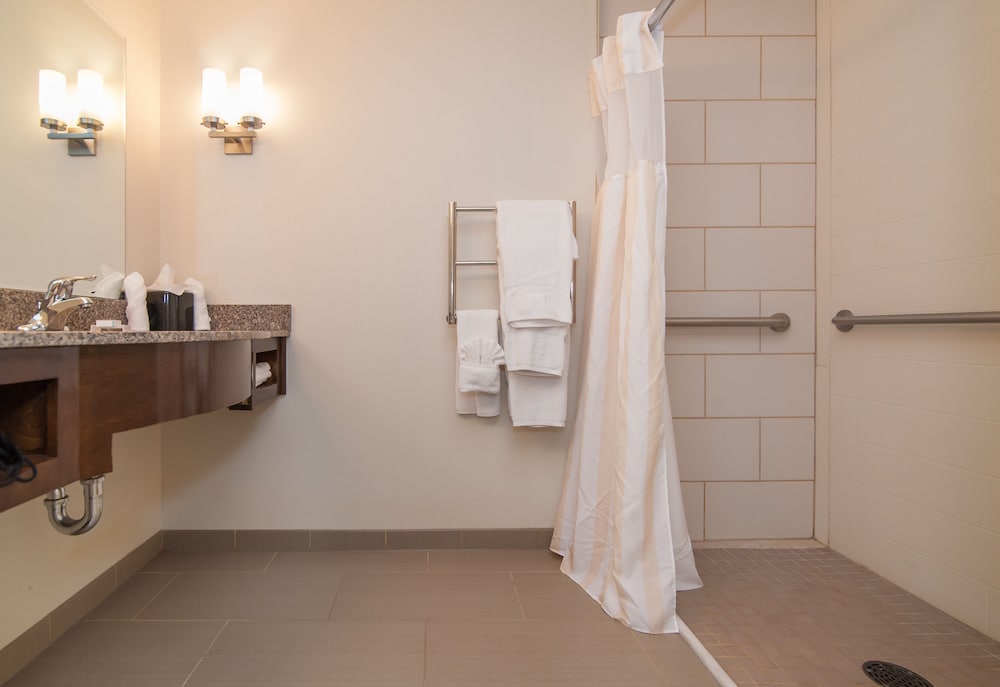 Фото Hilton Garden Inn Preston Casino Area