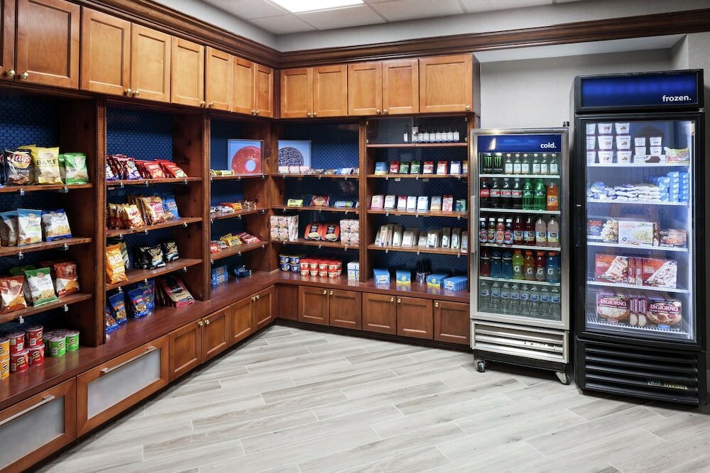 Фото Hampton Inn & Suites by Hilton Miami-Doral/Dolphin Mall