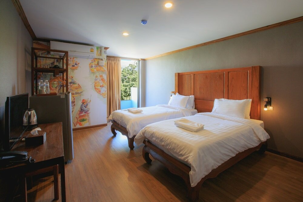Фото S48 Hotel