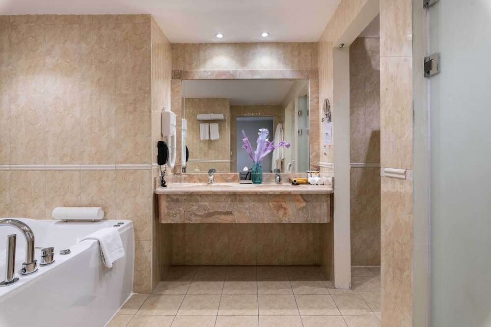 Фото Отель Warwick Al Jubail