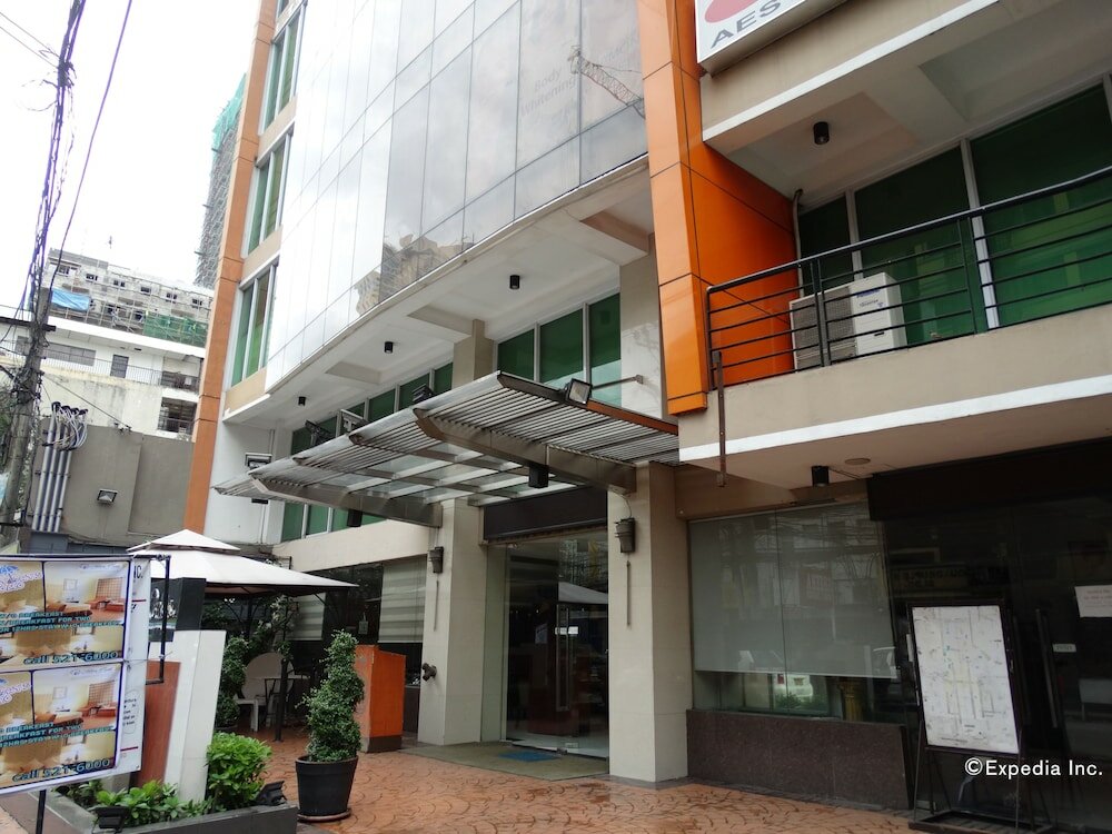 Фото Silver Oaks Suites & Hotel